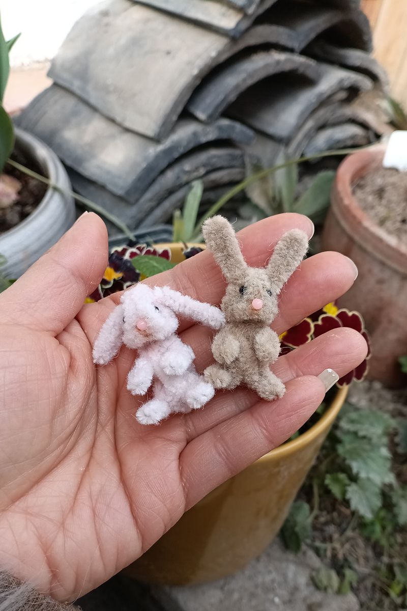 Handmade Wool Pipe Cleaner Bunny (Pink and Brown)