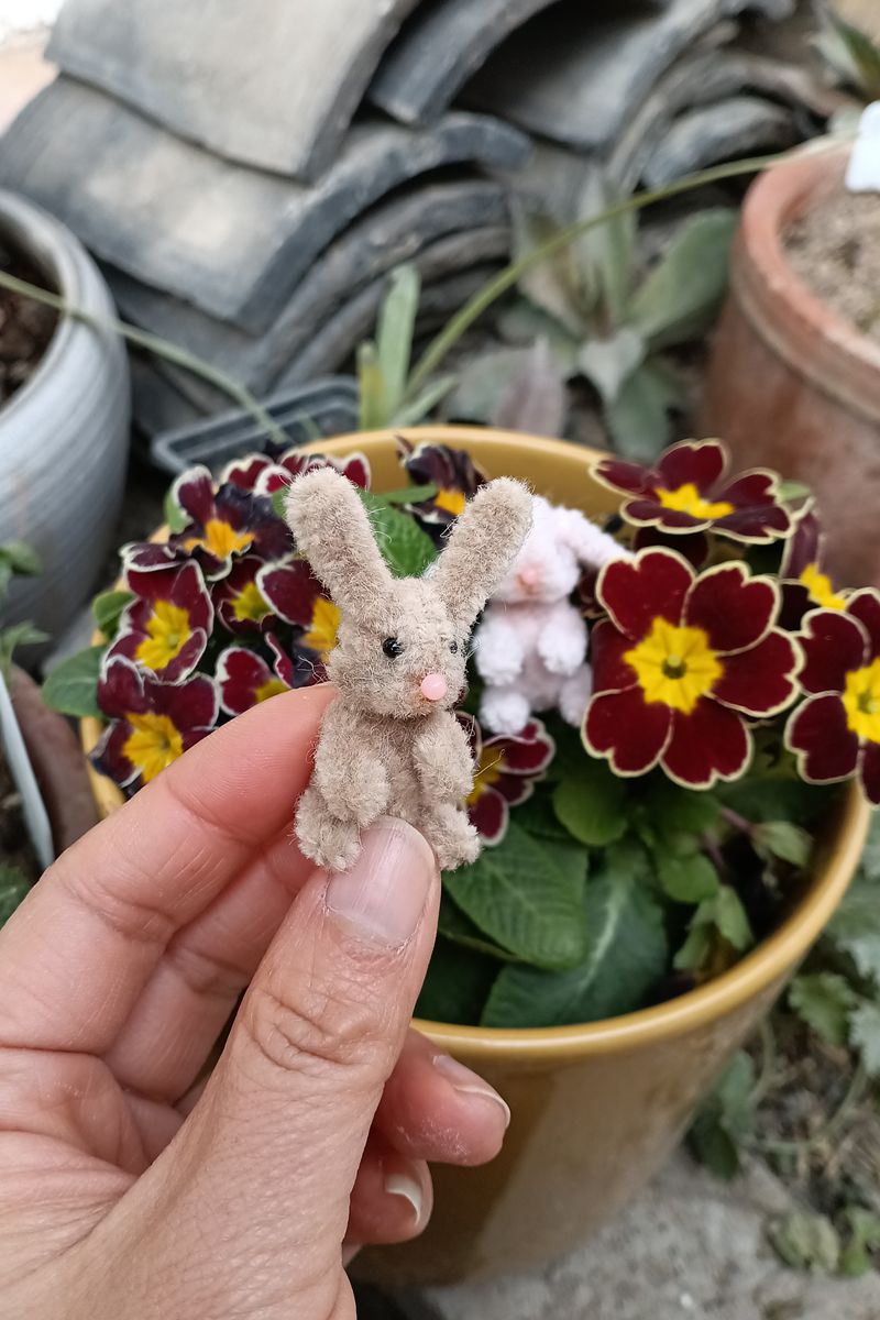 Handmade Wool Pipe Cleaner Bunny (Pink and Brown)