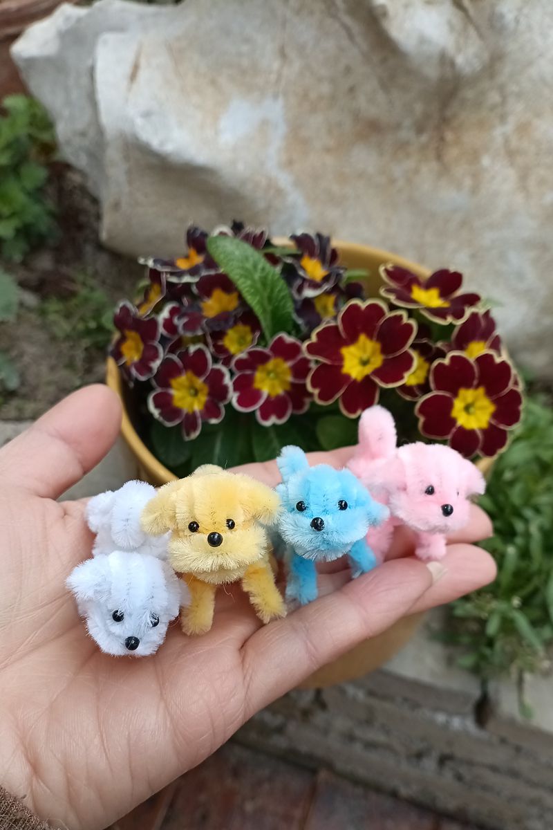 Handmade Pipe Cleaner Thumb Style 4 color Puppies