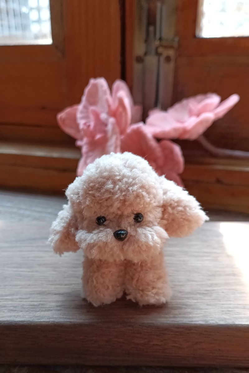 Handmade Small Pipe Cleaner Coral Fleece Dog (White and Caramel)