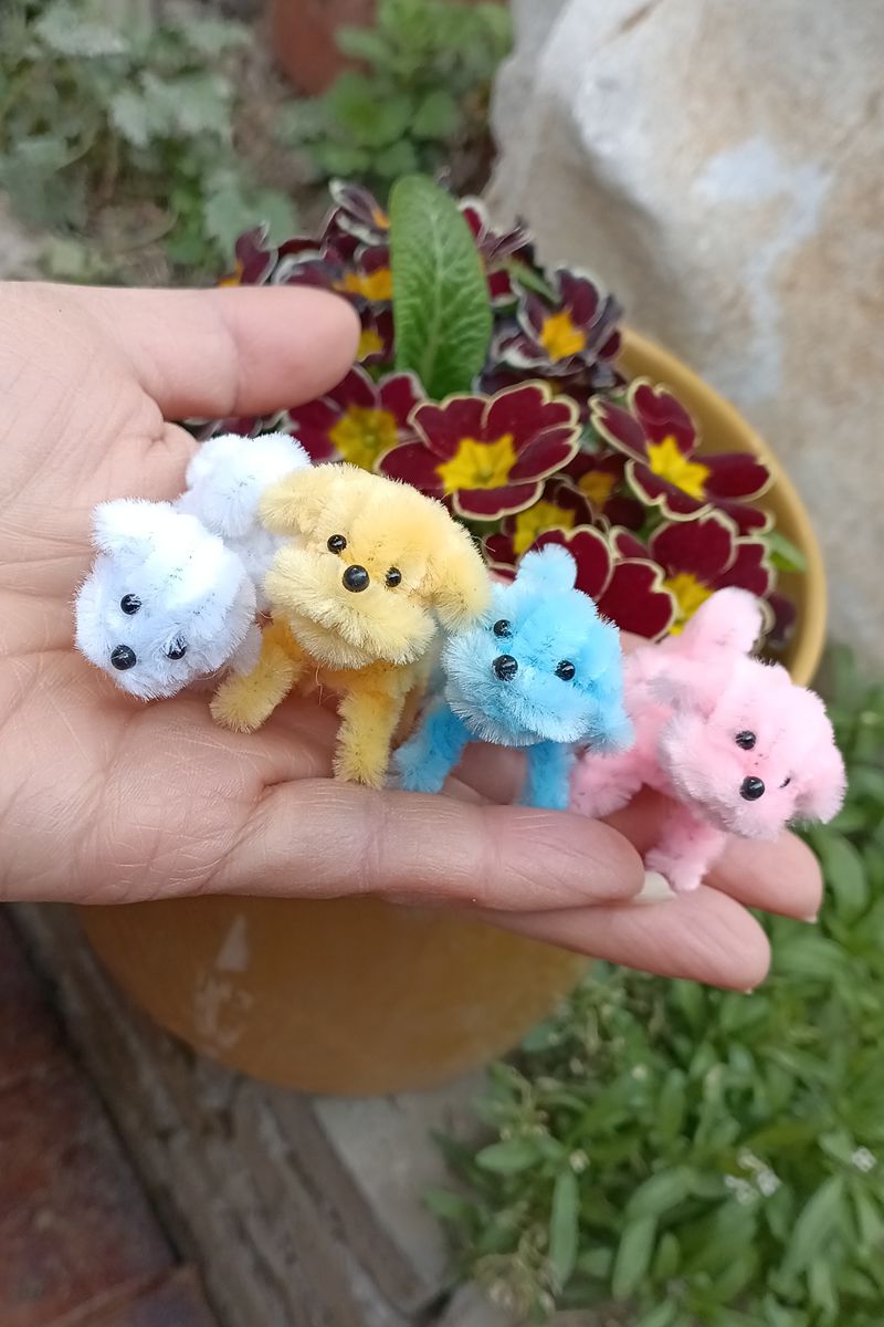Handmade Pipe Cleaner Thumb Style 4 color Puppies