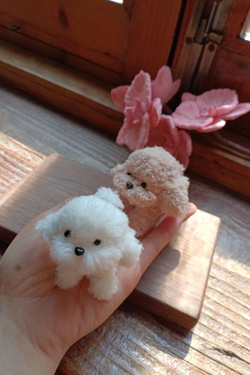 Handmade Small Pipe Cleaner Coral Fleece Dog (White and Caramel)