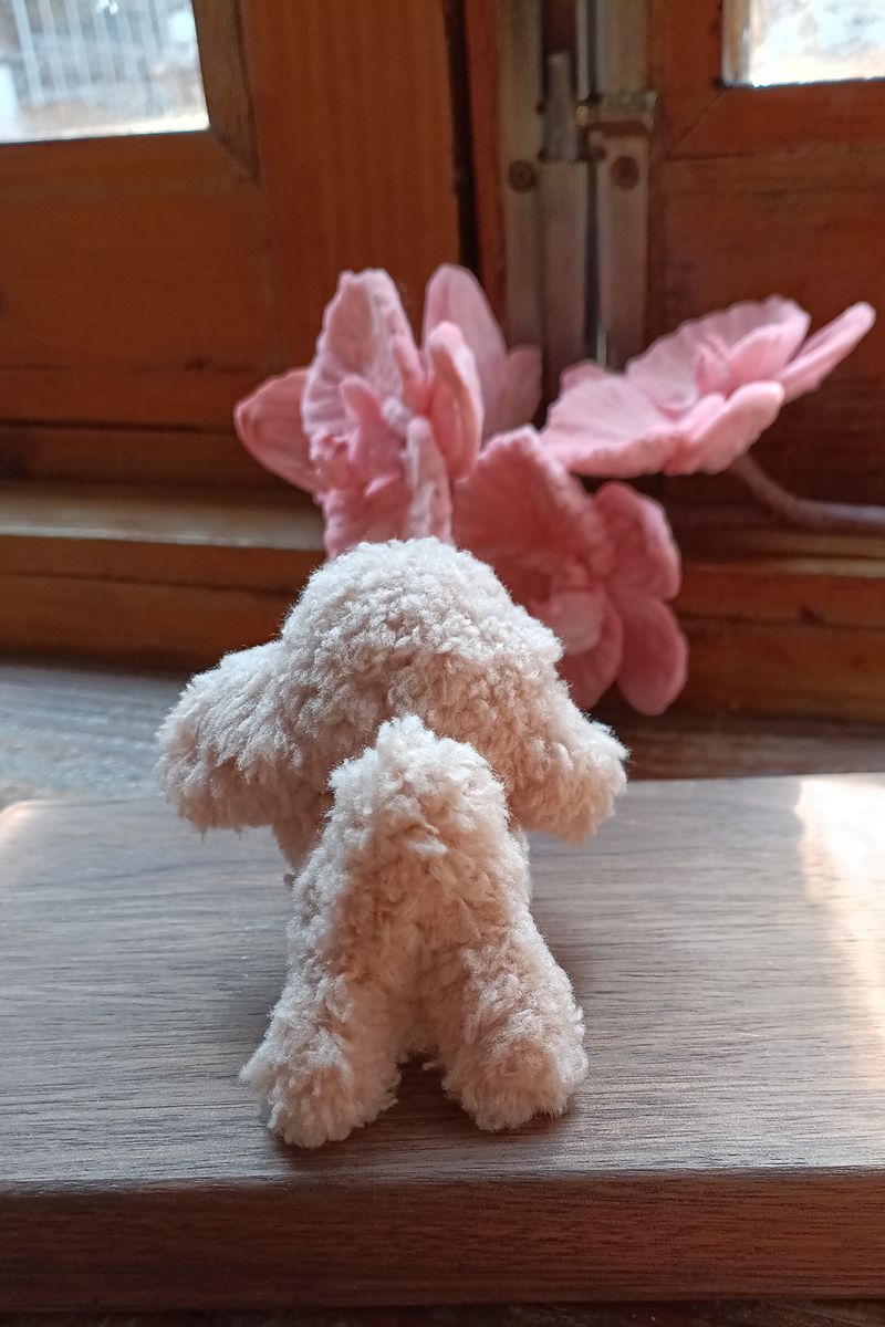 Handmade Small Pipe Cleaner Coral Fleece Dog (White and Caramel)