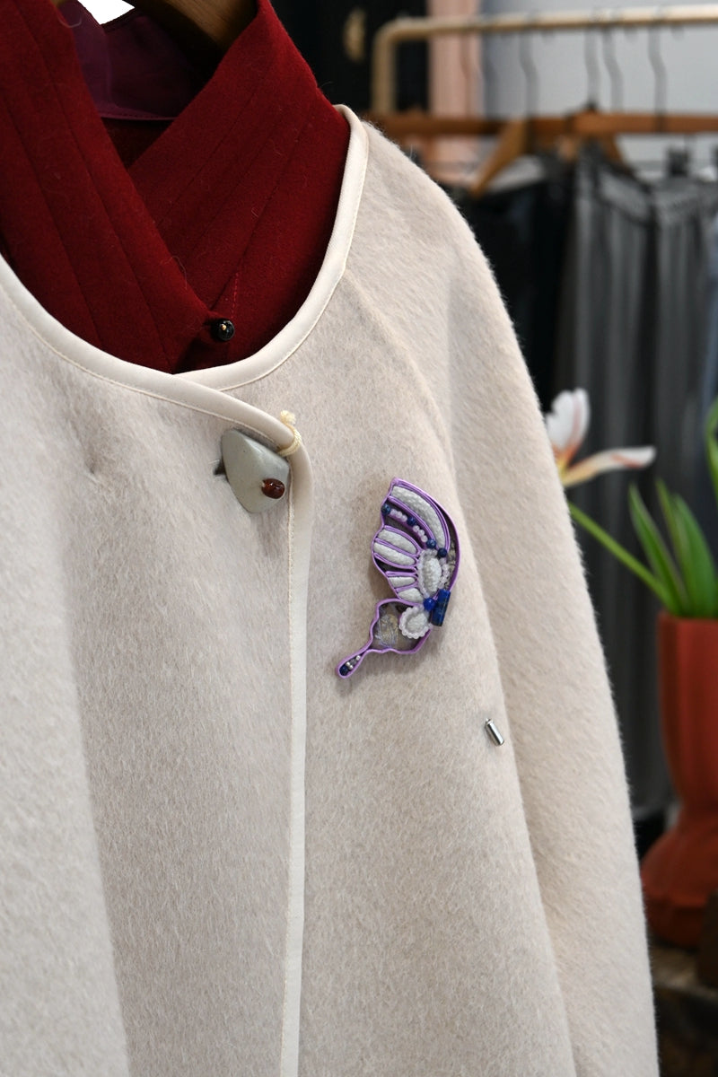Handmade Butterfly-shaped Clasp Brooch (Purple and Green)